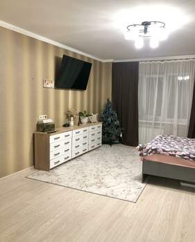 3-к квартира, вторичка, 95м2, 2/8 этаж