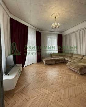 2-к квартира, вторичка, 68м2, 4/4 этаж