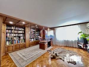 4-к квартира, вторичка, 156м2, 9/10 этаж