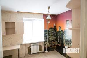 4-к квартира, вторичка, 81м2, 9/9 этаж