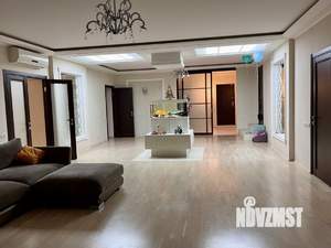 3-к квартира, вторичка, 272м2, 10/10 этаж