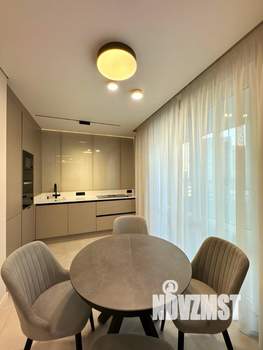 3-к квартира, вторичка, 95м2, 13/19 этаж