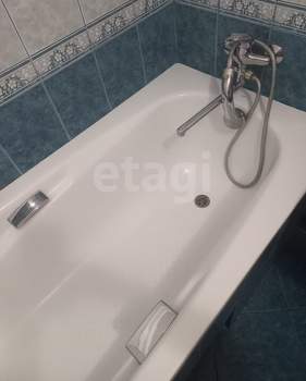 2-к квартира, вторичка, 72м2, 10/10 этаж