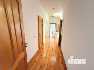 2-к квартира, вторичка, 100м2, 2/4 этаж