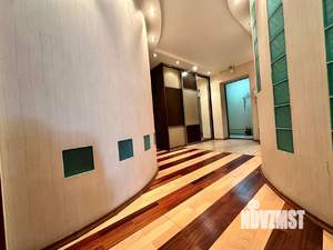 4-к квартира, вторичка, 102м2, 4/10 этаж