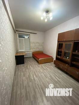 2-к квартира, вторичка, 49м2, 1/4 этаж