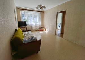 2-к квартира, вторичка, 43м2, 1/5 этаж