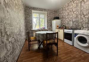 3-к квартира, вторичка, 74м2, 1/3 этаж