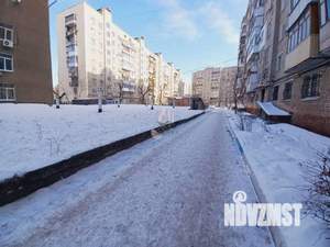 2-к квартира, вторичка, 42м2, 1/9 этаж