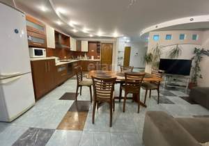 4-к квартира, вторичка, 153м2, 8/10 этаж