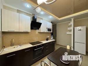 2-к квартира, вторичка, 60м2, 1/1 этаж
