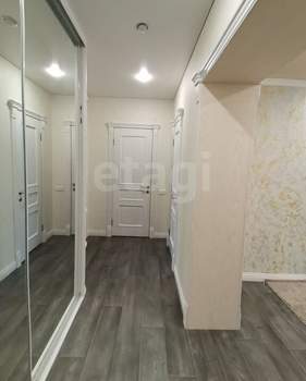 2-к квартира, вторичка, 58м2, 1/10 этаж