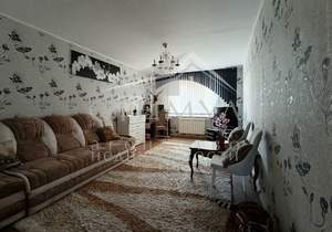 3-к квартира, вторичка, 110м2, 4/10 этаж