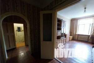 2-к квартира, вторичка, 61м2, 1/4 этаж