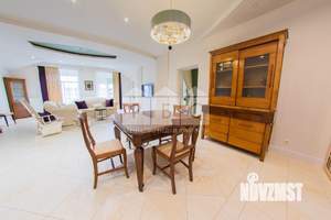 3-к квартира, вторичка, 137м2, 6/6 этаж