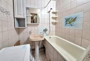 3-к квартира, вторичка, 65м2, 8/10 этаж