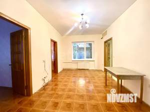 3-к квартира, вторичка, 49м2, 1/4 этаж