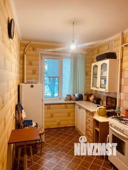 2-к квартира, вторичка, 43м2, 1/9 этаж