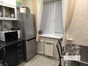 2-к квартира, вторичка, 42м2, 1/5 этаж