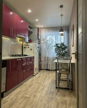 3-к квартира, вторичка, 63м2, 9/9 этаж
