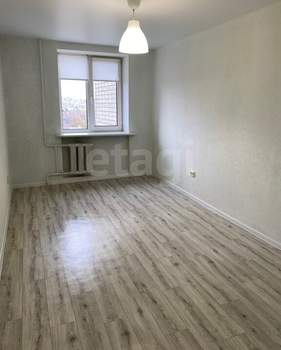 4-к квартира, вторичка, 76м2, 8/9 этаж