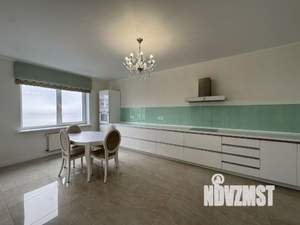 2-к квартира, вторичка, 98м2, 8/23 этаж