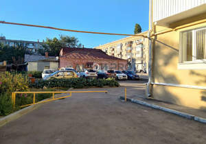 2-к квартира, вторичка, 30м2, 1/4 этаж
