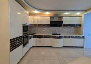 3-к квартира, вторичка, 90м2, 10/10 этаж