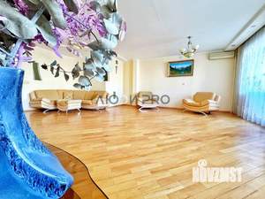 5-к квартира, вторичка, 150м2, 6/10 этаж