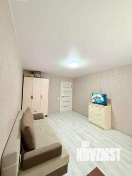 2-к квартира, вторичка, 62м2, 1/10 этаж