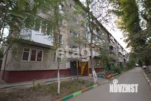 4-к квартира, вторичка, 61м2, 5/5 этаж