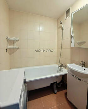 3-к квартира, вторичка, 63м2, 10/11 этаж