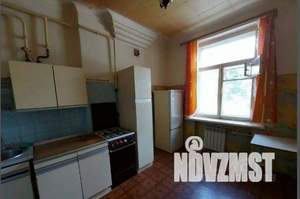 2-к квартира, вторичка, 61м2, 1/4 этаж
