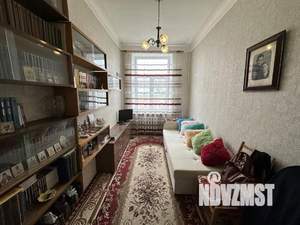 2-к квартира, вторичка, 64м2, 3/5 этаж