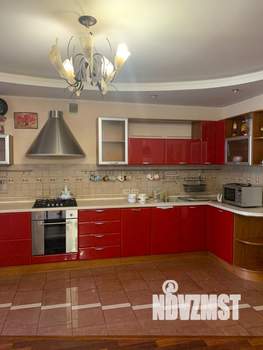 3-к квартира, вторичка, 141м2, 3/10 этаж