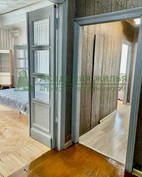 2-к квартира, вторичка, 68м2, 4/4 этаж