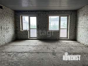 4-к квартира, вторичка, 107м2, 1/3 этаж