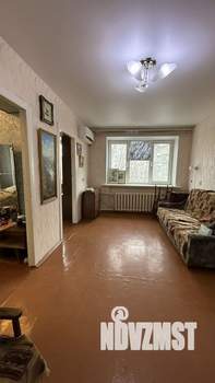 4-к квартира, вторичка, 62м2, 5/5 этаж