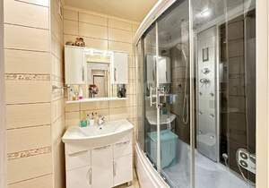 2-к квартира, вторичка, 50м2, 9/10 этаж