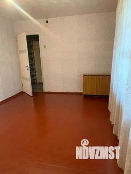 2-к квартира, вторичка, 42м2, 1/9 этаж