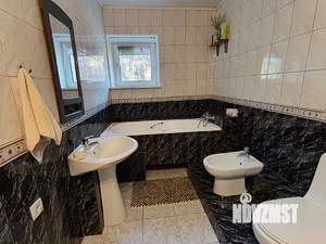 4-к квартира, вторичка, 130м2, 3/5 этаж