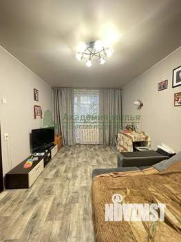 2-к квартира, вторичка, 43м2, 1/9 этаж