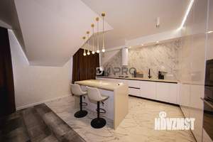 4-к квартира, вторичка, 153м2, 4/4 этаж