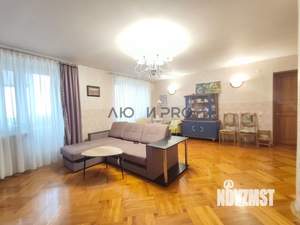 4-к квартира, вторичка, 121м2, 6/6 этаж