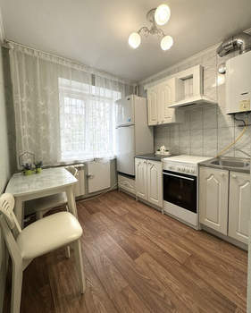 2-к квартира, вторичка, 42м2, 1/5 этаж