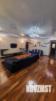 3-к квартира, вторичка, 235м2, 2/10 этаж