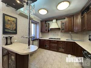 4-к квартира, вторичка, 144м2, 3/5 этаж