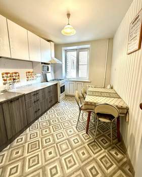 3-к квартира, вторичка, 63м2, 6/10 этаж