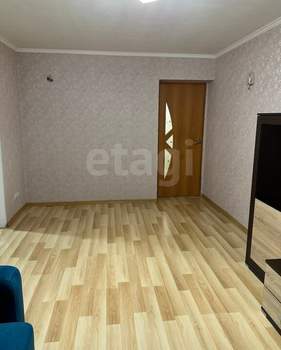2-к квартира, вторичка, 49м2, 1/5 этаж
