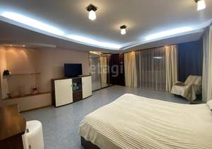 4-к квартира, вторичка, 153м2, 8/10 этаж